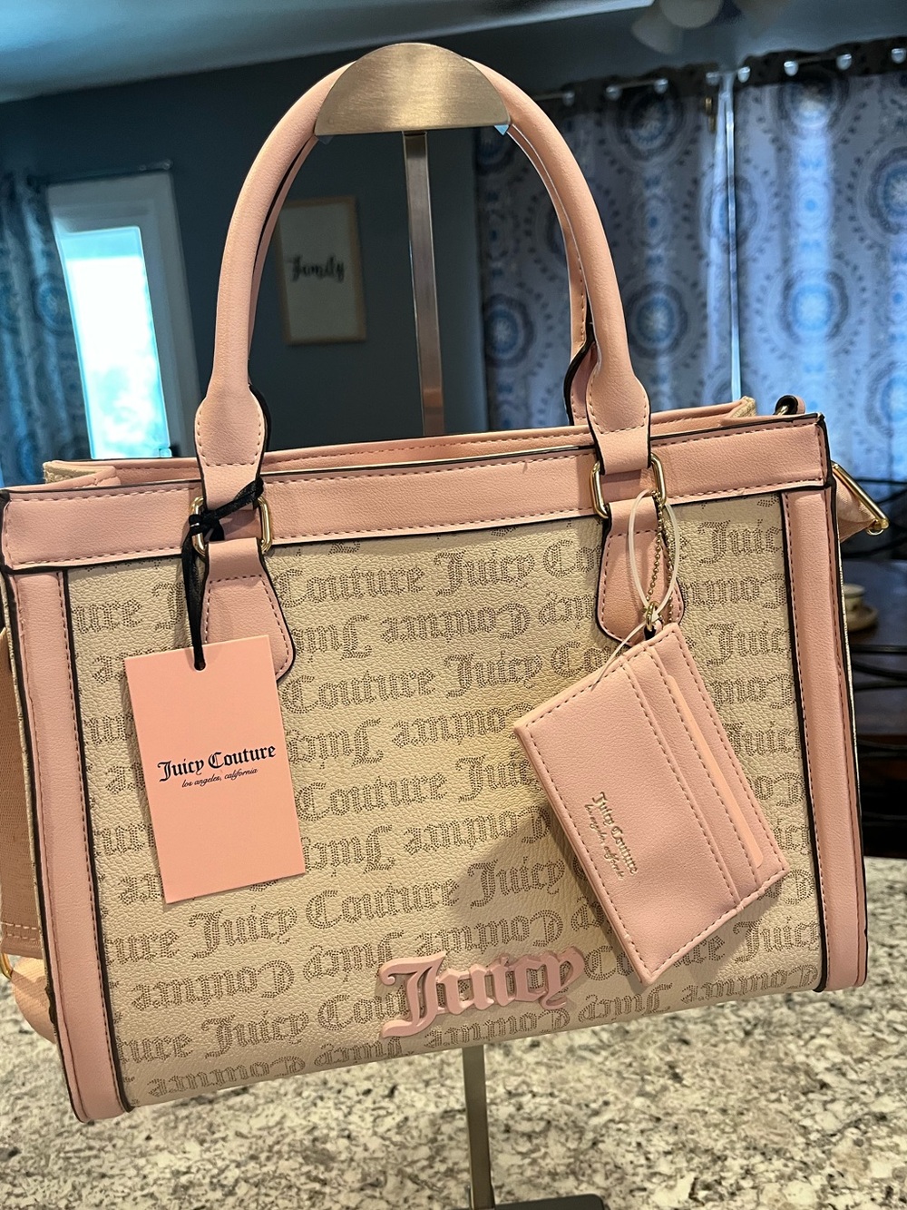 New Juicy Couture Can’t Tame Her Tote Plus Card Case